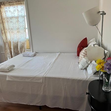 Affordable Room In Queens ニューヨーク エクステリア 写真